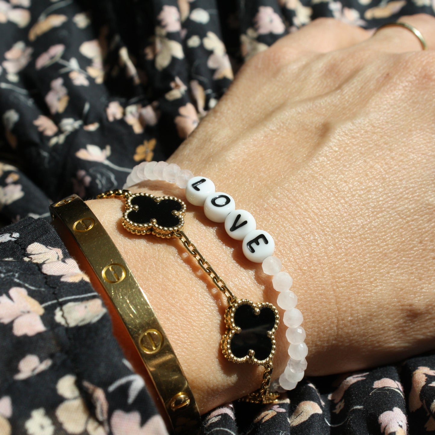 LOVE bracelet in rose quartz